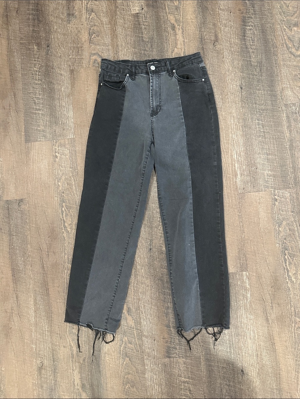 Almost Famous Two-Tone Black & Charcoal Straight-Leg Jeans